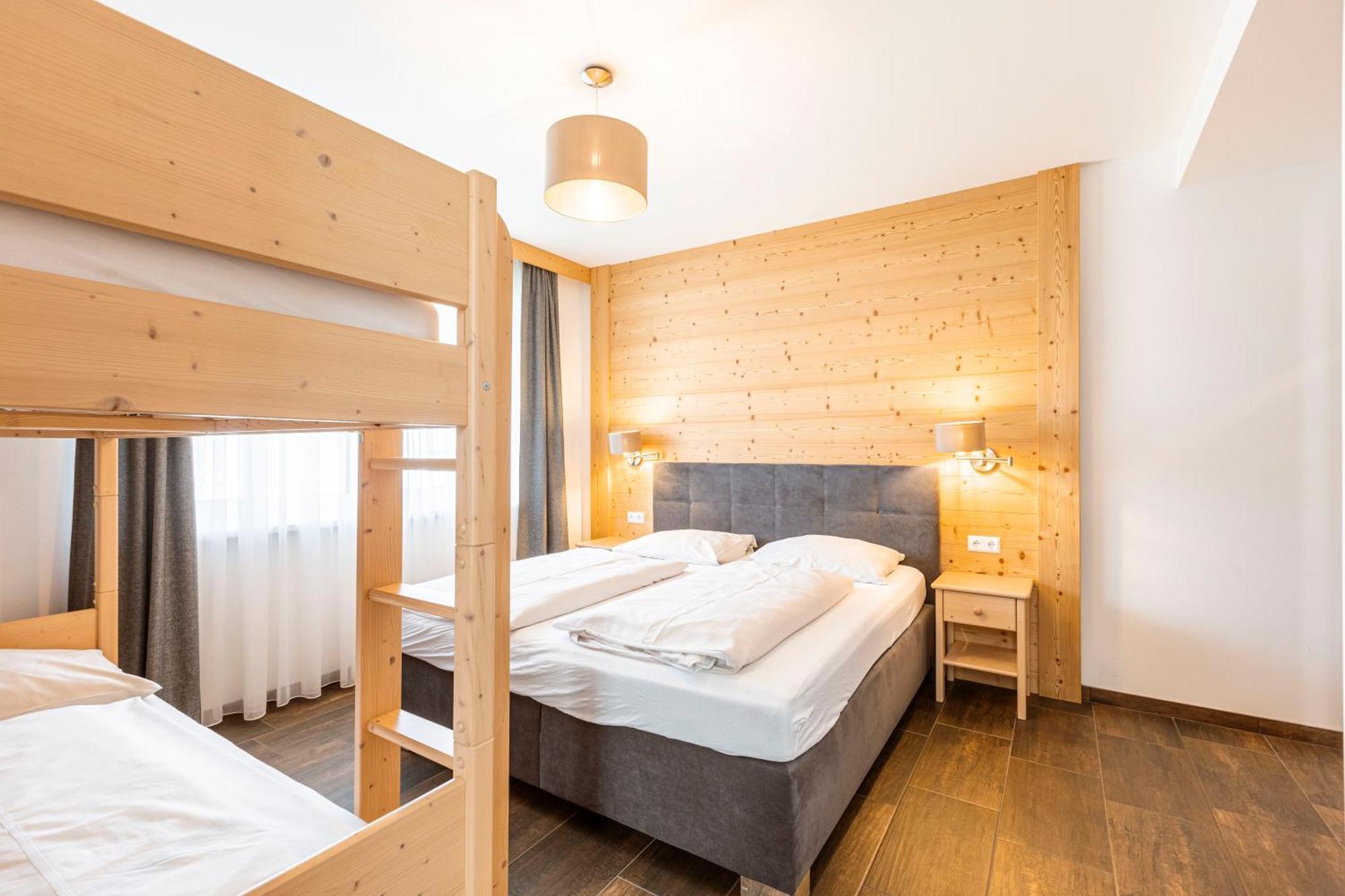 Naturpark Chalets Lambrecht By Alps Resorts ซังคท์ลัมเบร็คท์ ภายนอก รูปภาพ
