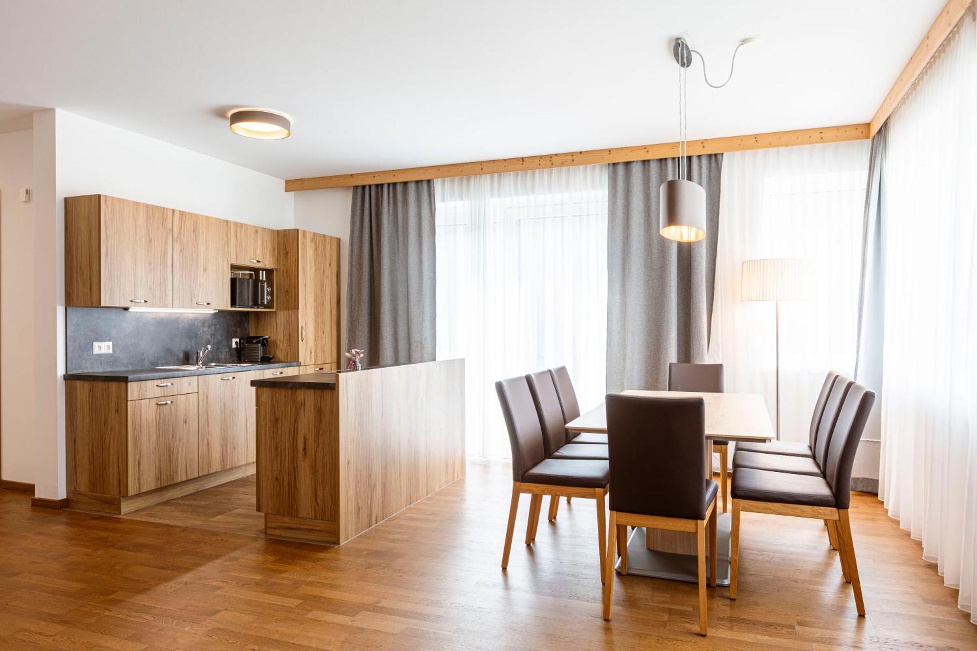 Naturpark Chalets Lambrecht By Alps Resorts ซังคท์ลัมเบร็คท์ ภายนอก รูปภาพ
