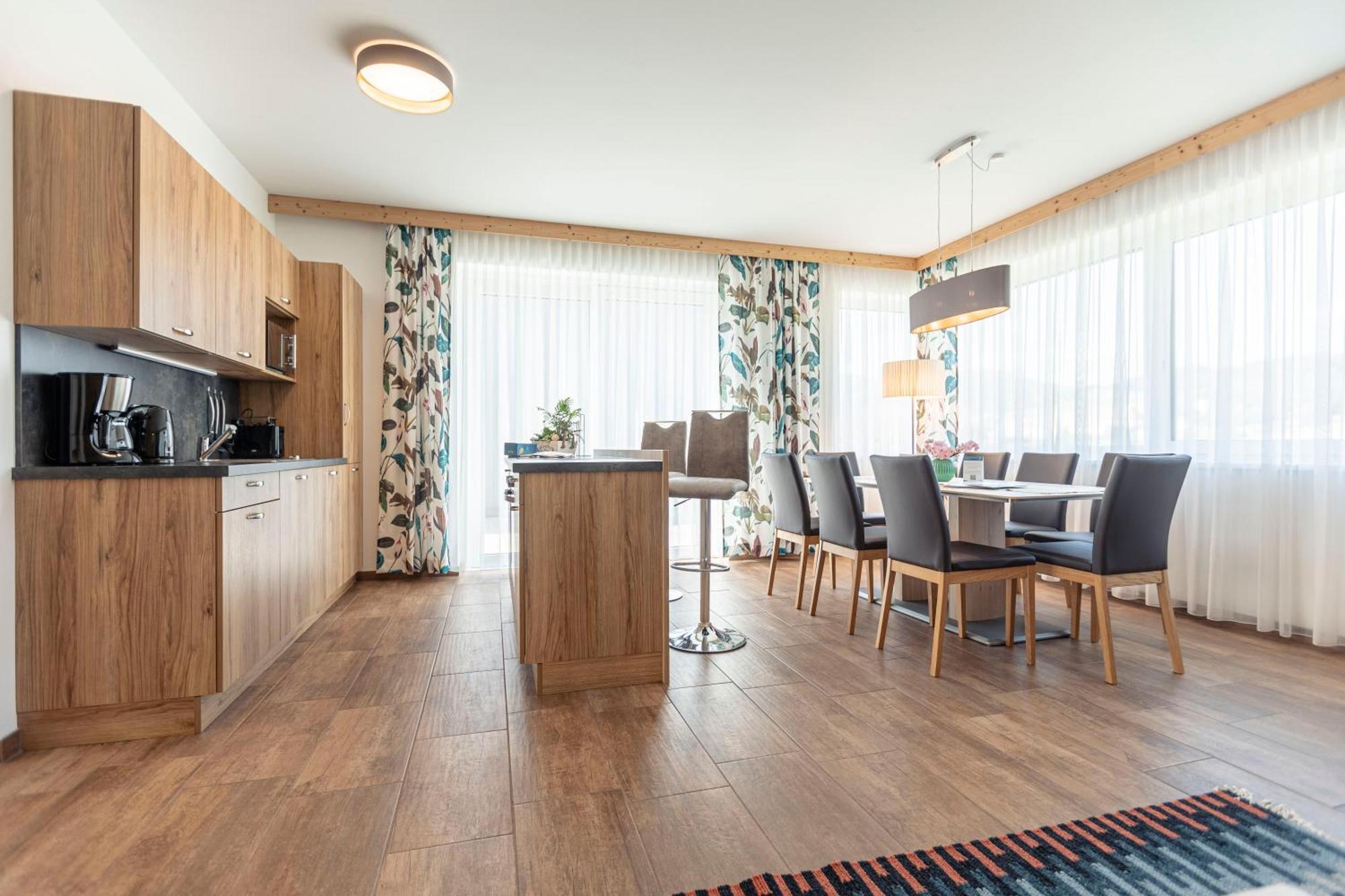 Naturpark Chalets Lambrecht By Alps Resorts ซังคท์ลัมเบร็คท์ ภายนอก รูปภาพ